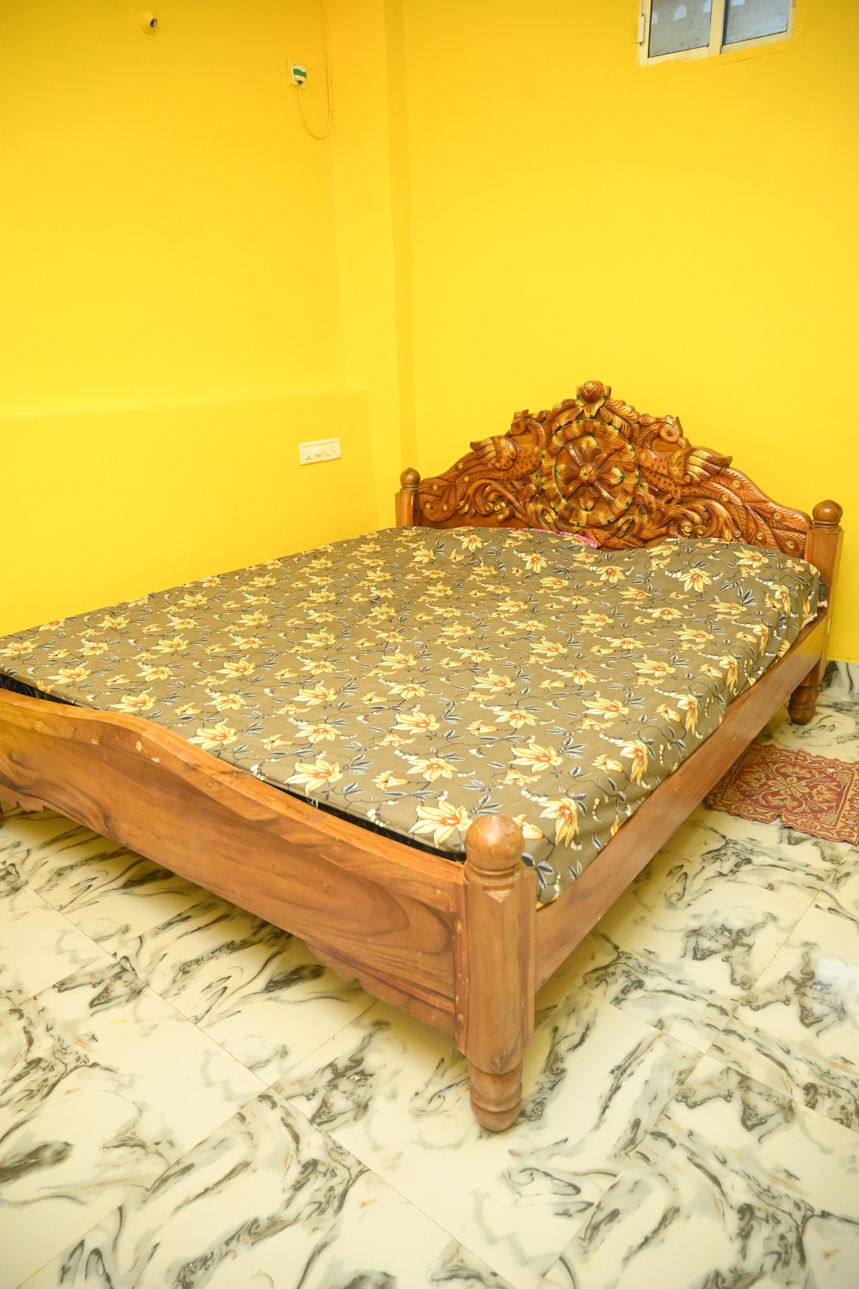 Double Bed AC Room at Sunnyasort